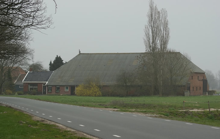 Afb. 3: De huidige boerderij aan de Ekamperweg 33 te Ekamp.